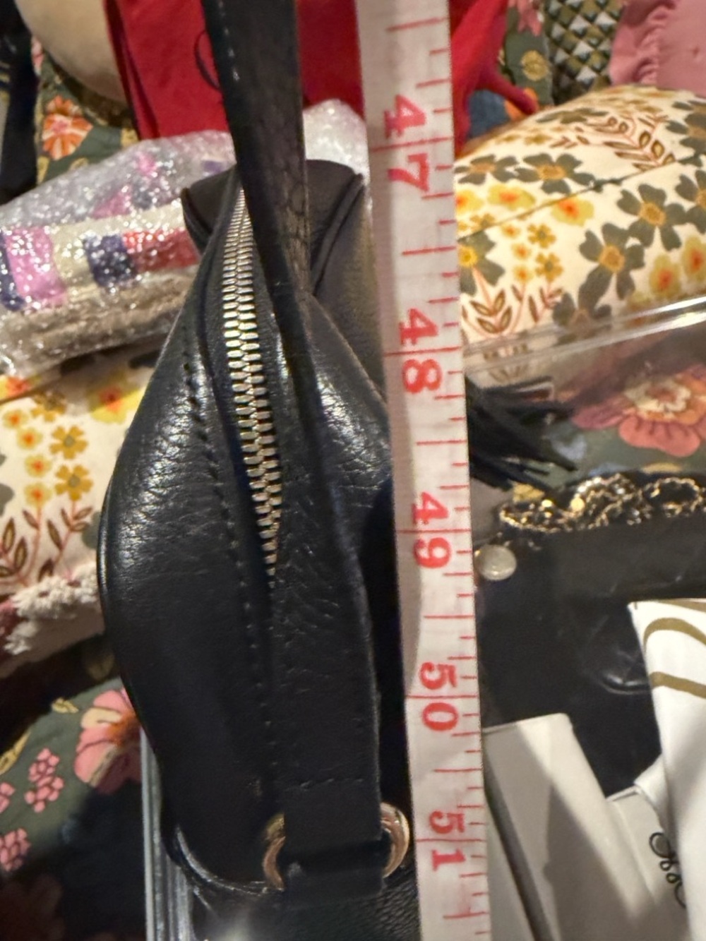 Authentic Gucci Black Pebble Leather Disco Soho Crossbody Bag - Picture 7 of 16